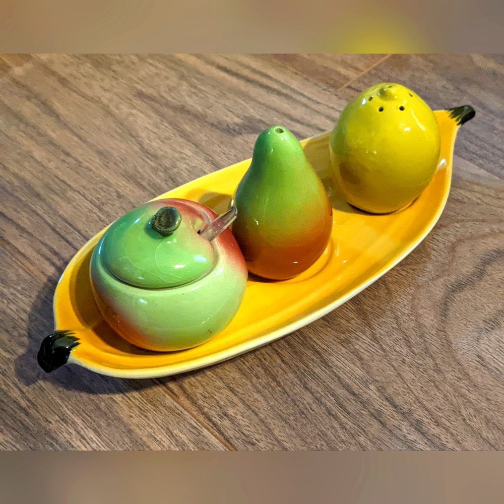 Vintage Carlton Ware England- 'Fruit' Cruet set